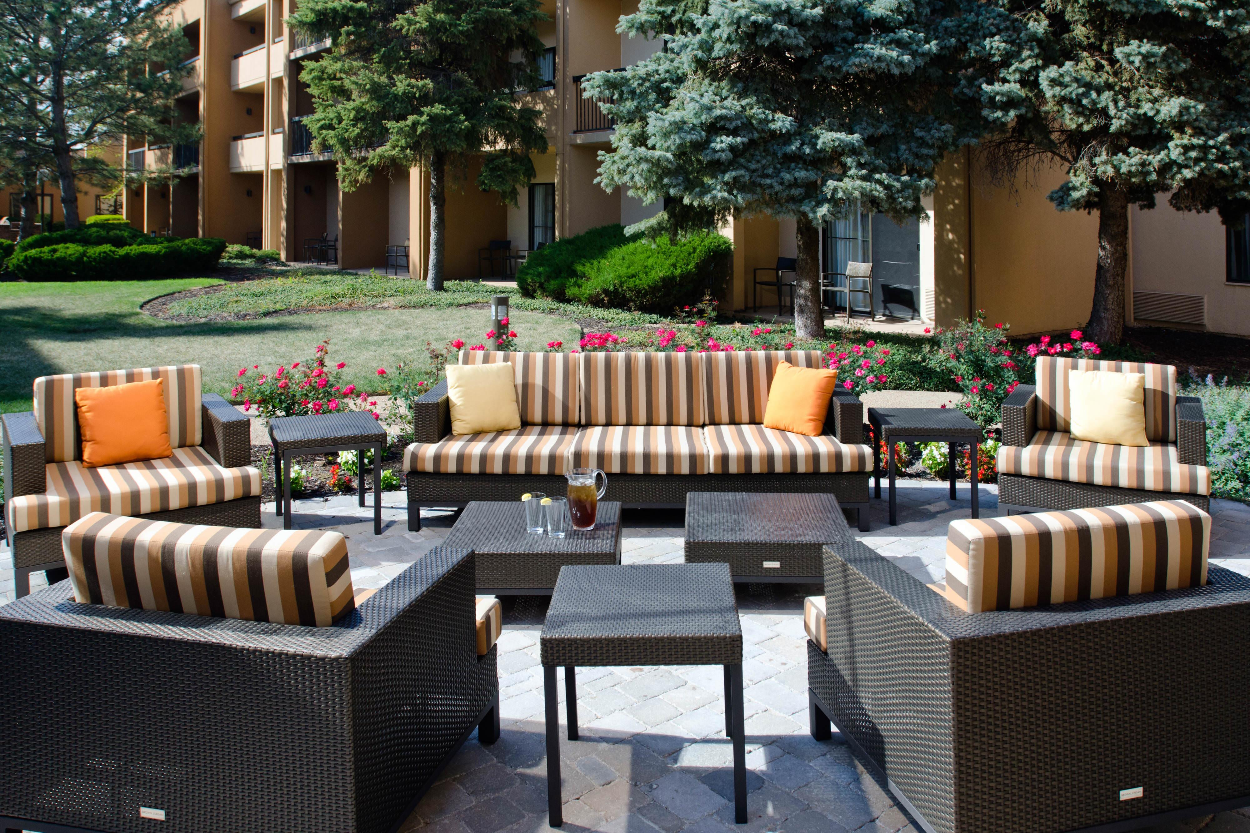 Sonesta Select Kansas Airport Tiffany Springs Kansas City